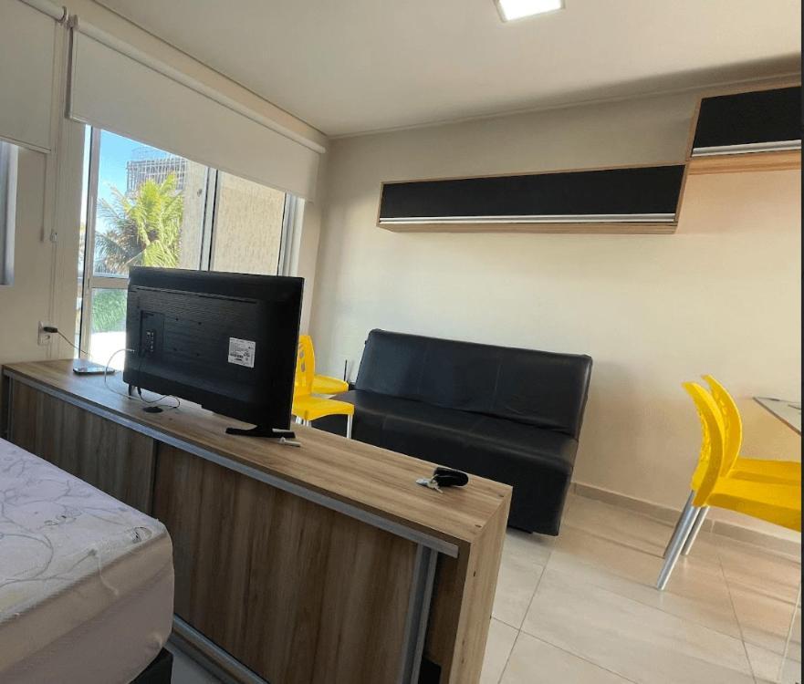 Deluxe Studio